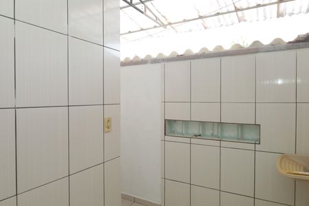 Casa para alugar com 60m², 2 quartos e 1 vagaÁrea de Serviço