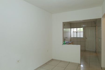 Casa para alugar com 60m², 2 quartos e 1 vagaSala