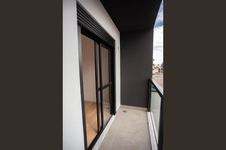 Casa para alugar com 70m², 2 quartos e 2 vagas Casa para alugar com 70m², 2 quartos e 2 vagasVARANDA DO QUARTO SUÍTE 1