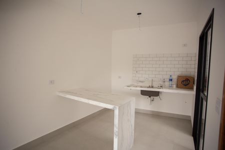 Casa para alugar com 70m², 2 quartos e 2 vagas Casa para alugar com 70m², 2 quartos e 2 vagasCOZINHA