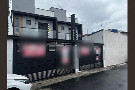 Casa para alugar com 70m², 2 quartos e 2 vagas Casa para alugar com 70m², 2 quartos e 2 vagasFachada
