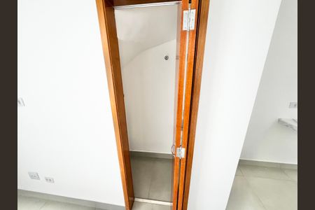 Casa para alugar com 70m², 2 quartos e 2 vagas Casa para alugar com 70m², 2 quartos e 2 vagasLavabo