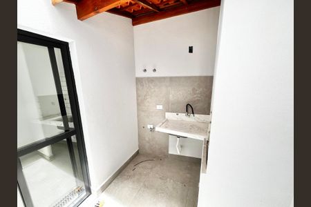 Casa para alugar com 70m², 2 quartos e 2 vagas Casa para alugar com 70m², 2 quartos e 2 vagasÁrea comum - Churrasqueira/Quintal
