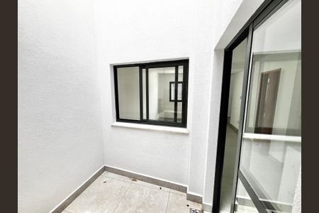 Casa para alugar com 70m², 2 quartos e 2 vagas Casa para alugar com 70m², 2 quartos e 2 vagasÁrea comum - Churrasqueira/Quintal