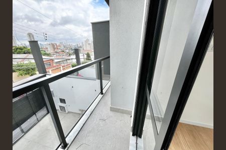 Casa para alugar com 70m², 2 quartos e 2 vagas Casa para alugar com 70m², 2 quartos e 2 vagasVaranda da Suíte 2