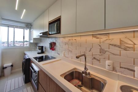 Cozinha de apartamento à venda com 2 quartos, 46m² em Jardim São Vicente, Campinas