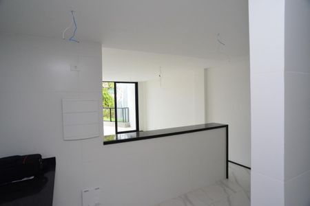 Cozinha de apartamento à venda com 3 quartos, 240m² em Barra da Tijuca, Rio de Janeiro