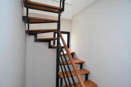 Apartamento à venda com 240m², 3 quartos e 2 vagasEscada de Acesso