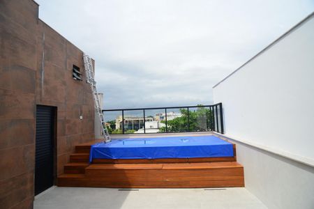 Apartamento à venda com 240m², 3 quartos e 2 vagasTerraço e Piscina