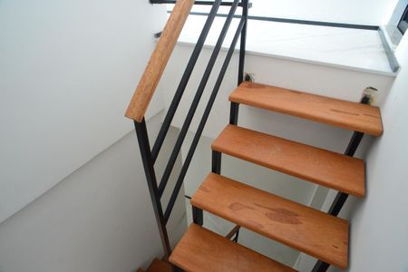 Apartamento à venda com 240m², 3 quartos e 2 vagasEscada de Acesso