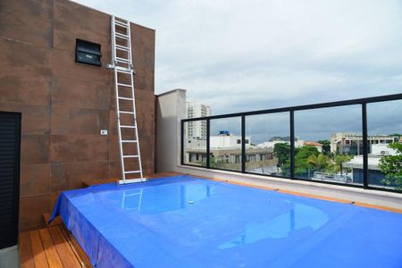Apartamento à venda com 240m², 3 quartos e 2 vagasTerraço e Piscina