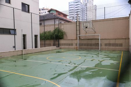 Apartamento para alugar com 220m², 4 quartos e 3 vagas Apartamento para alugar com 220m², 4 quartos e 3 vagasQuadra