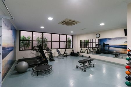 Apartamento para alugar com 220m², 4 quartos e 3 vagas Apartamento para alugar com 220m², 4 quartos e 3 vagasÁrea comum - Academia