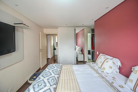 Apartamento para alugar com 220m², 4 quartos e 3 vagas Apartamento para alugar com 220m², 4 quartos e 3 vagasQuarto Suíte