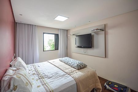 Apartamento para alugar com 220m², 4 quartos e 3 vagas Apartamento para alugar com 220m², 4 quartos e 3 vagasQuarto Suíte