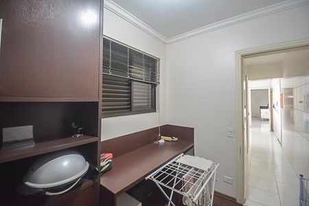 Apartamento para alugar com 220m², 4 quartos e 3 vagas Apartamento para alugar com 220m², 4 quartos e 3 vagasQuarto de Serviço