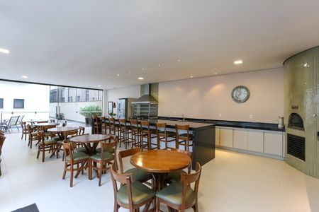 Apartamento para alugar com 220m², 4 quartos e 3 vagas Apartamento para alugar com 220m², 4 quartos e 3 vagasÁrea comum - Salão de festas