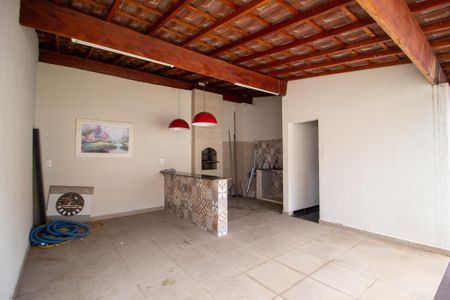 Casa para alugar com 250m², 3 quartos e 4 vagasÁrea externa