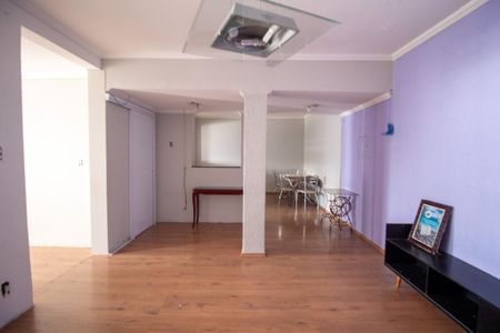 Casa para alugar com 250m², 3 quartos e 4 vagasSala