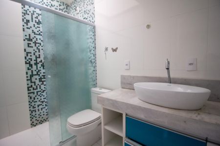 Casa para alugar com 250m², 3 quartos e 4 vagasBanheiro da Suite 