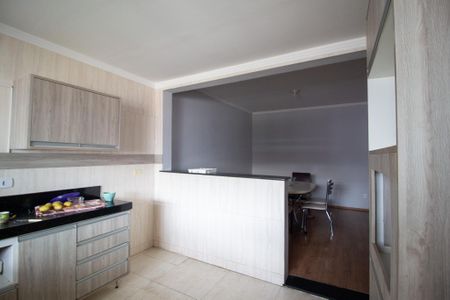 Casa para alugar com 250m², 3 quartos e 4 vagasCozinha 