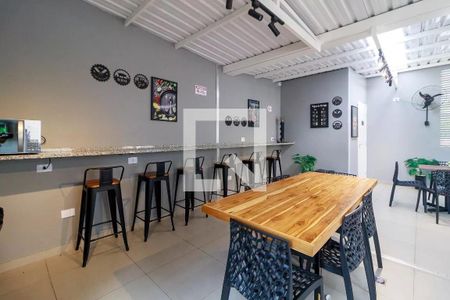 Apartamento para alugar com 55m², 2 quartos e 1 vagaArea Comum