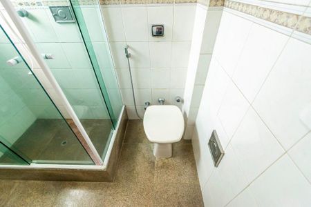 Casa à venda com 220m², 3 quartos e 2 vagas Casa à venda com 220m², 3 quartos e 2 vagasBanheiro da Suíte 3