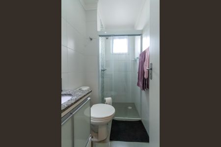 Apartamento à venda com 69m², 3 quartos e 3 vagas Apartamento à venda com 69m², 3 quartos e 3 vagasBanheiro Social