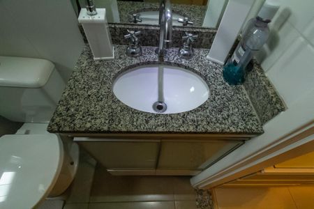 Apartamento à venda com 69m², 3 quartos e 3 vagas Apartamento à venda com 69m², 3 quartos e 3 vagasBanheiro da Suíte