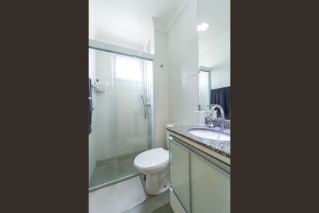 Apartamento à venda com 69m², 3 quartos e 3 vagas Apartamento à venda com 69m², 3 quartos e 3 vagasBanheiro da Suíte