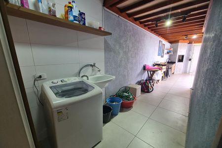 Casa para alugar com 75m², 2 quartos e 2 vagasÁrea de Serviço