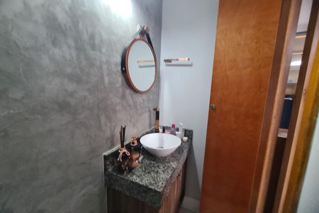 Casa para alugar com 75m², 2 quartos e 2 vagasLavabo