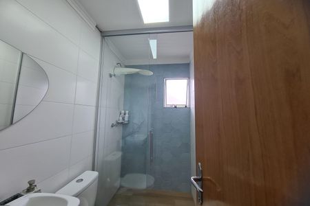 Casa para alugar com 75m², 2 quartos e 2 vagasBanheiro da Suíte