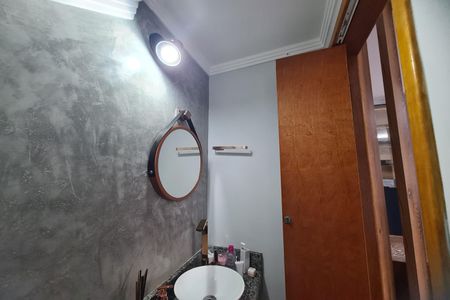 Casa para alugar com 75m², 2 quartos e 2 vagasLavabo