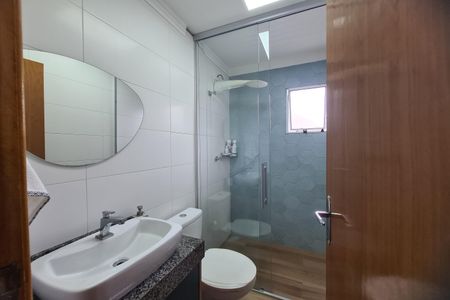 Casa para alugar com 75m², 2 quartos e 2 vagasBanheiro da Suíte