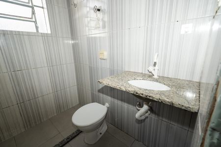 Banheiro de apartamento para alugar com 1 quarto, 46m² em Cristo Redentor, Porto Alegre