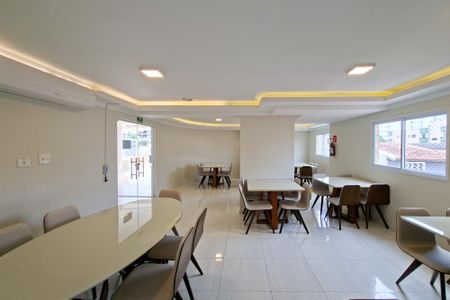 Apartamento para alugar com 39m², 1 quarto e 1 vaga Apartamento para alugar com 39m², 1 quarto e 1 vagaÁrea comum - Salão de festas