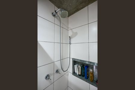 Apartamento à venda com 48m², 2 quartos e 1 vagaChuveiro do Banheiro