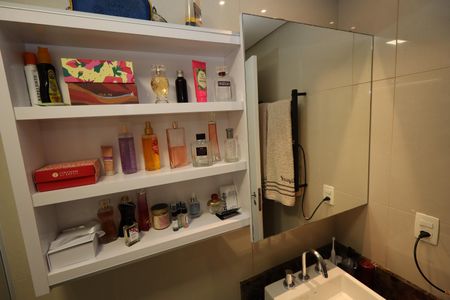 Apartamento à venda com 109m², 3 quartos e 2 vagasBanheiro da Suíte