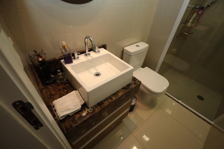 Apartamento à venda com 109m², 3 quartos e 2 vagasBanheiro