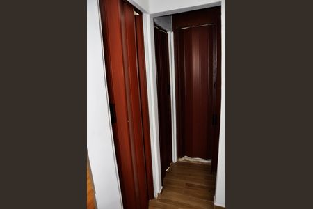 Apartamento para alugar com 48m², 2 quartos e 1 vagaDetalhe - Corredor Quartos