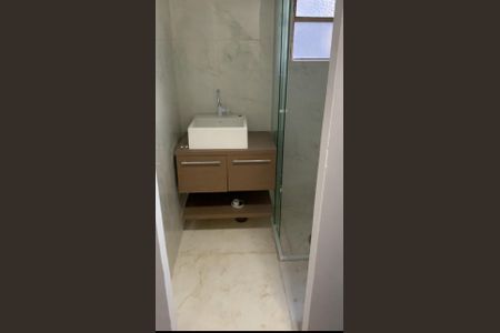 Banheiro de apartamento à venda com 1 quarto, 33m² em Centro Histórico de São Paulo, São Paulo