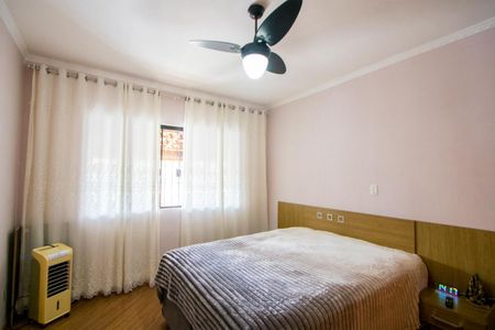 Casa à venda com 145m², 2 quartos e 4 vagas Casa à venda com 145m², 2 quartos e 4 vagasQuarto 1