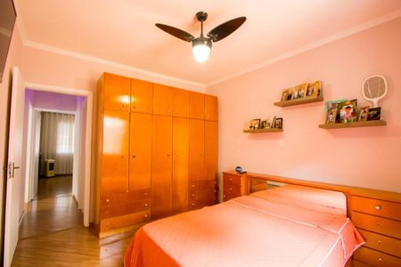 Casa à venda com 145m², 2 quartos e 4 vagas Casa à venda com 145m², 2 quartos e 4 vagasQuarto 2