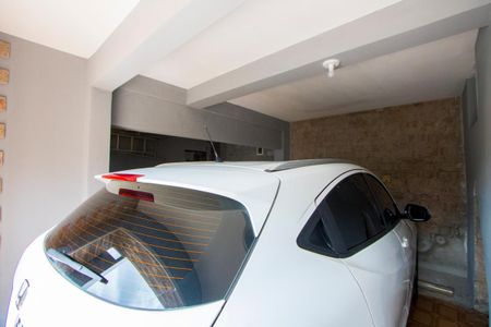 Casa à venda com 145m², 2 quartos e 4 vagas Casa à venda com 145m², 2 quartos e 4 vagasGaragem