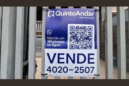 Casa à venda com 145m², 2 quartos e 4 vagas Casa à venda com 145m², 2 quartos e 4 vagasPlaquinha