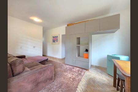 Casa de condomínio à venda com 290m², 4 quartos e 4 vagas Casa de condomínio à venda com 290m², 4 quartos e 4 vagasSala do anexo