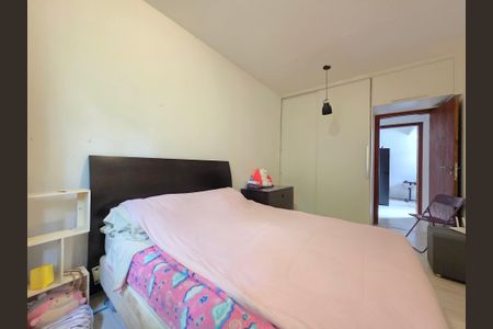 Casa de condomínio à venda com 290m², 4 quartos e 4 vagas Casa de condomínio à venda com 290m², 4 quartos e 4 vagasQuarto 3