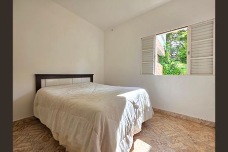 Casa de condomínio à venda com 290m², 4 quartos e 4 vagas Casa de condomínio à venda com 290m², 4 quartos e 4 vagasQuarto 1 do anexo