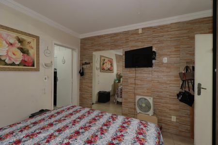 Casa à venda com 144m², 3 quartos e 2 vagasSuíte